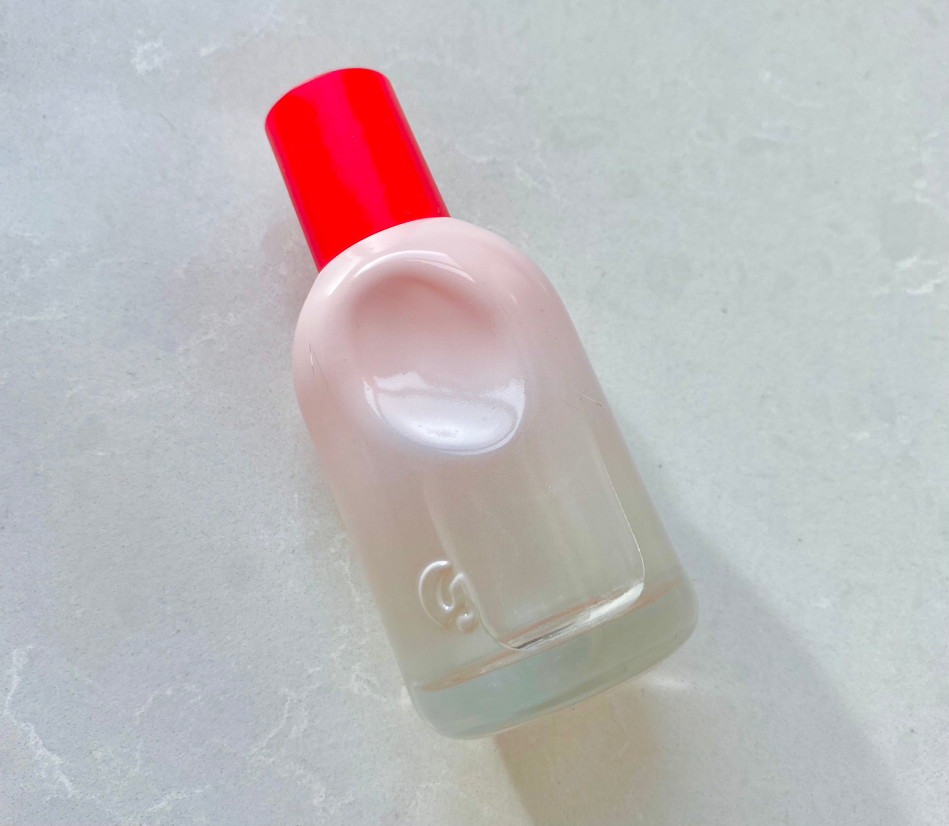 Is Perfume Bad for your Hair? (And What to Use Instead to Smell AMAZING)