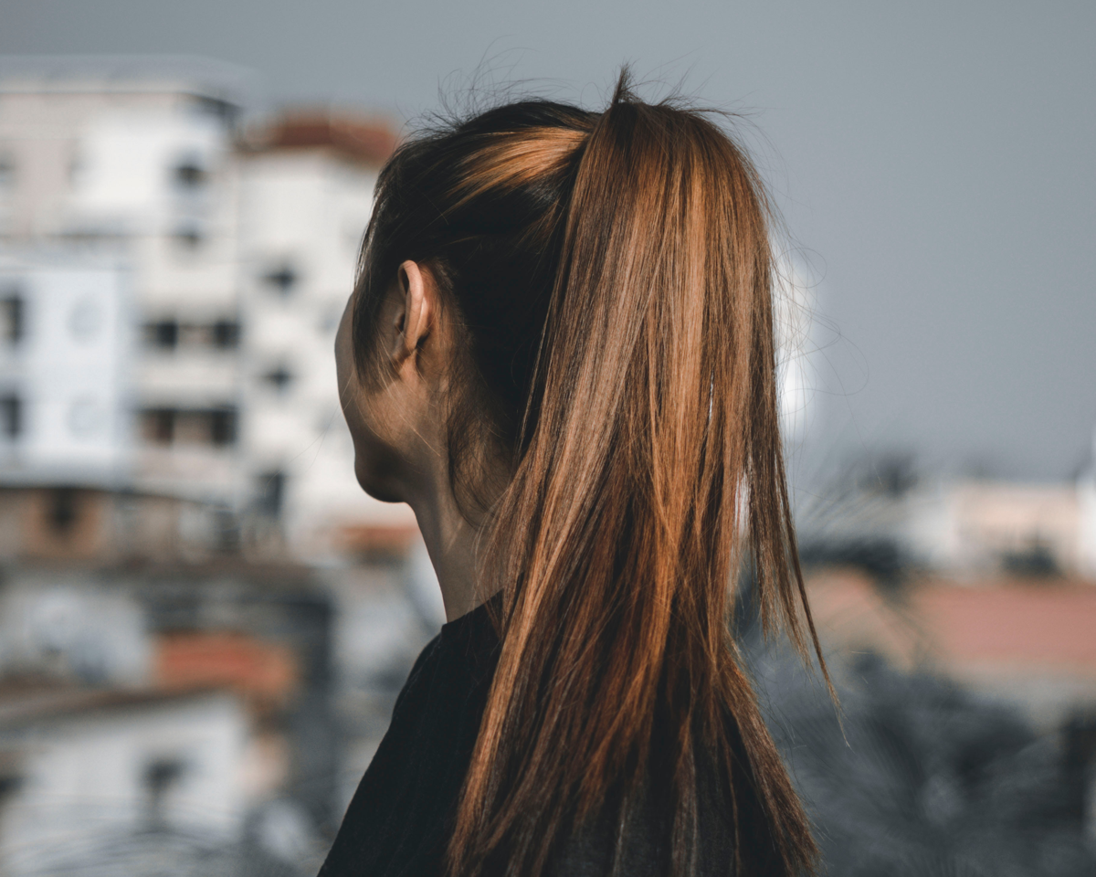 How to Get a Smooth Ponytail Without Flyaways